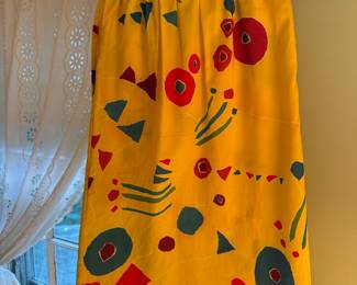 WOMEN'S CLOTHING