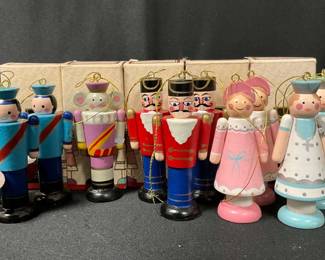 002 Avon Nutcracker Ornament Collection