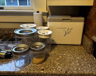 BREAD MAKER STORAGE CONTAINER SETS
