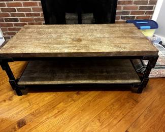 FURNITURE COFFEE TABLE