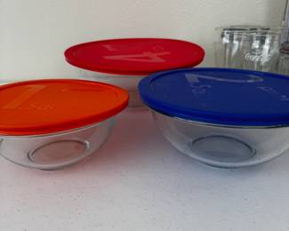 Pyrex Bowls