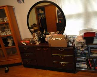Dresser, Misc Items