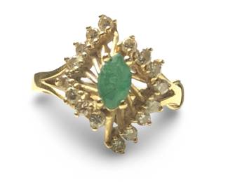 Splendid 14K Yellow Gold Diamond Emerald Ring