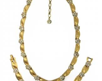 Incredible Trifari Gold Tone Jewelry Set