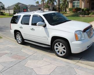 2013 GMC YUKON DENALI 123,000 MILES NO ACCIDENTS $13,995