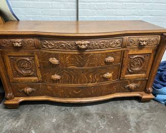 Gorgeous oak and tiger oak credenza with lion pulks