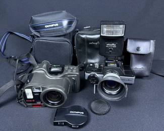 Minolta 110 Zoom SLR & Olympus SuperZoom 330
