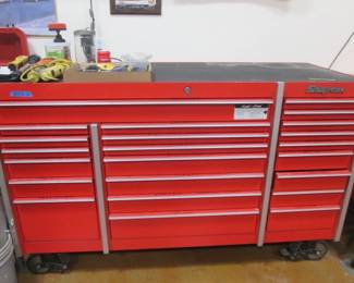 Snap-On Tool Drawer Cabinet/ Wheels