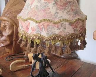 Metal-Sculpted, Floral & Fringe Table Lamp