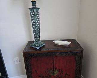 full view of the tables/nightstands