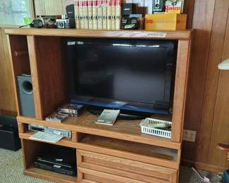 Bose Speakers, Vintage Cameras, Toshiba Flat Screen