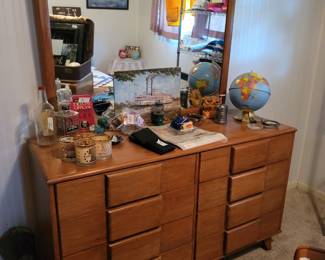Vintage Dresser w/ Mirror