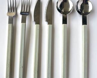 Vintage Air France Economy Flatware VICO2: 2 Forks, 2 Knives & 2 Spoons
Lot #: 38