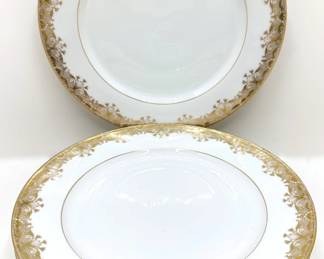 6 Antique Tressemann & Vogt (T&V) Limoges France Salad Plates
Lot #: 50
