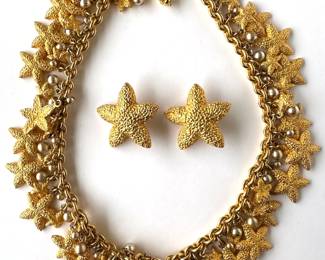 Wish NY Starfish Necklace With Faux Pearls (176 Grams) & Clip-on Earrings (22 Grams)
Lot #: 114