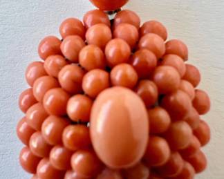 Antique Pink Coral Bead Pendant Silver Tone Metal (8.1 Grams)
Lot #: 99