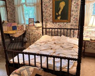 Four poster spool bed