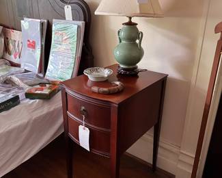 Bedside cabinet