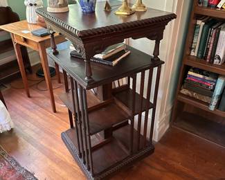 Revolving book stand