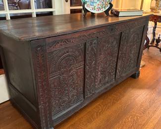 1780 European coffer