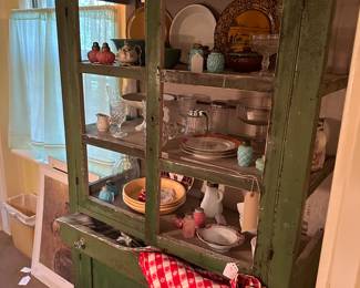 Country pie safe