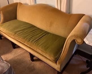 One-seat velvet sofa