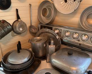 Vintage cookware