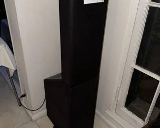 Pair of Mirage 0M6 Stereo Speakers