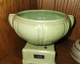 Vintage Haeger Pottery Jardiniere.