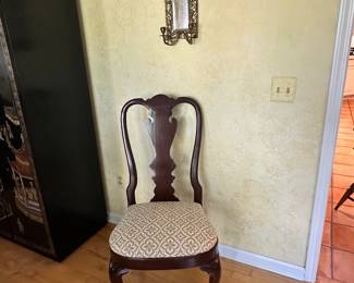 Front View of Dining Room Table Chair.