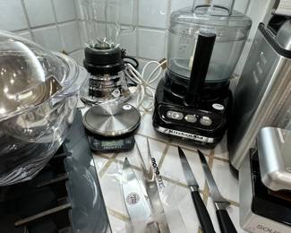 Greeat KitchenAid and Mono Tools Steak Knives Available.