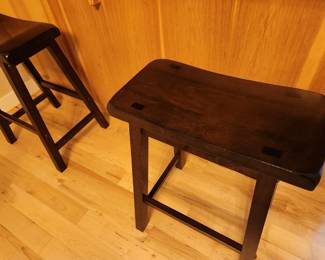 Contemporary Benches