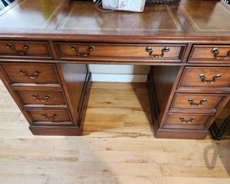 Vintage Sligh-Lowry Desk. 