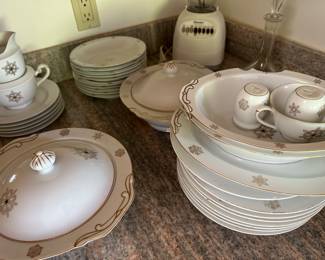 Fukagawa Porcelain China Set