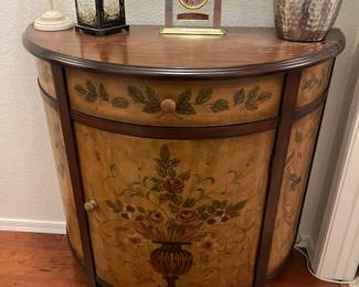 CONSOLE CABINET