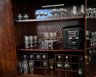 INTERIOR OF WALL UNIT, DRY BAR CONTENTS, STEREO