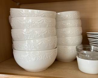 PFALZGRAFF DISHWARE "CHARLOTTE" PATTERN