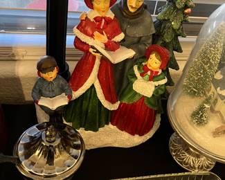 VINTAGE HOLIDAY DECOR