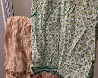 VINTAGE APRONS
