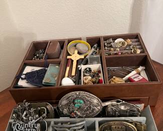BELT BUCKLES