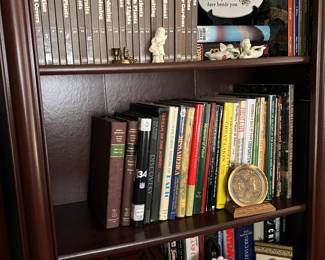 BOOKS, DECOR