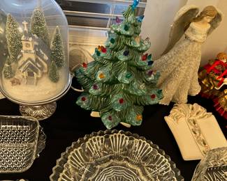 VINTAGE CERAMIC CHRISTMAS TREE, VINTAGE GLASSWARE