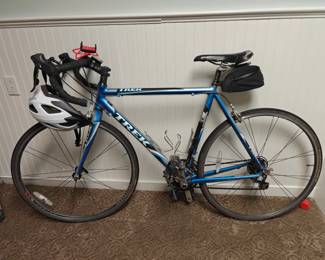 #406 2020 Trek SLR Men's Bike