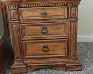 #302 Panel 3 Drawer Bedside Table 30x19x31
