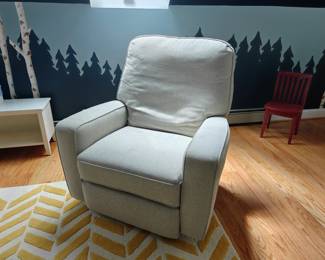 #211 Best Chairs Beige Muslin Reclining Glider 38x32x41