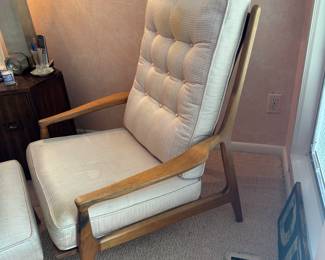 Picture 2 of 4
Mid Century Modern Chair with Ottoman