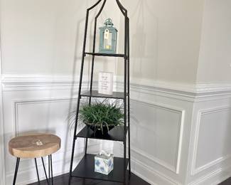 Etagere