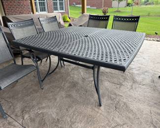Patio set with 8 chairs and square table