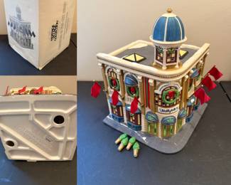 Christmas In The City Series Dept. 56 Lighted Porcelain lighted House Hollydale’s Dept. Store 1991