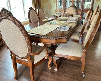 Amini Dining table w/ 8 chairs, 2 leafs ~